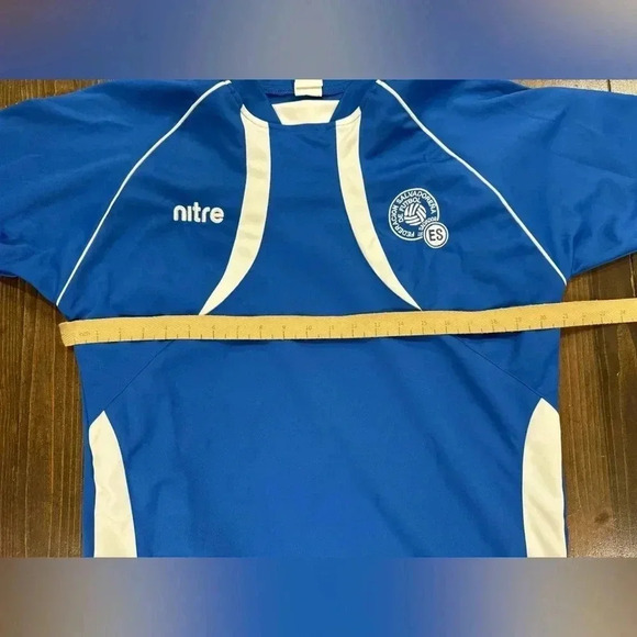 El Salvador Football Soccer Jersey - Picture 6 of 7